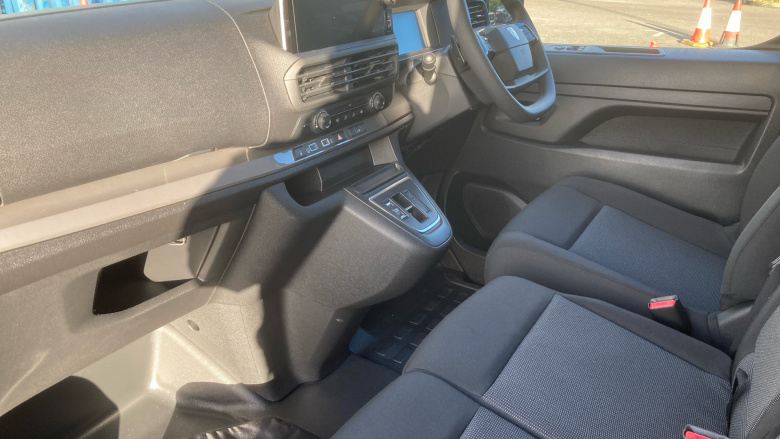 Peugeot Expert E-L2 100kW 75kWh Asphalt Van Auto